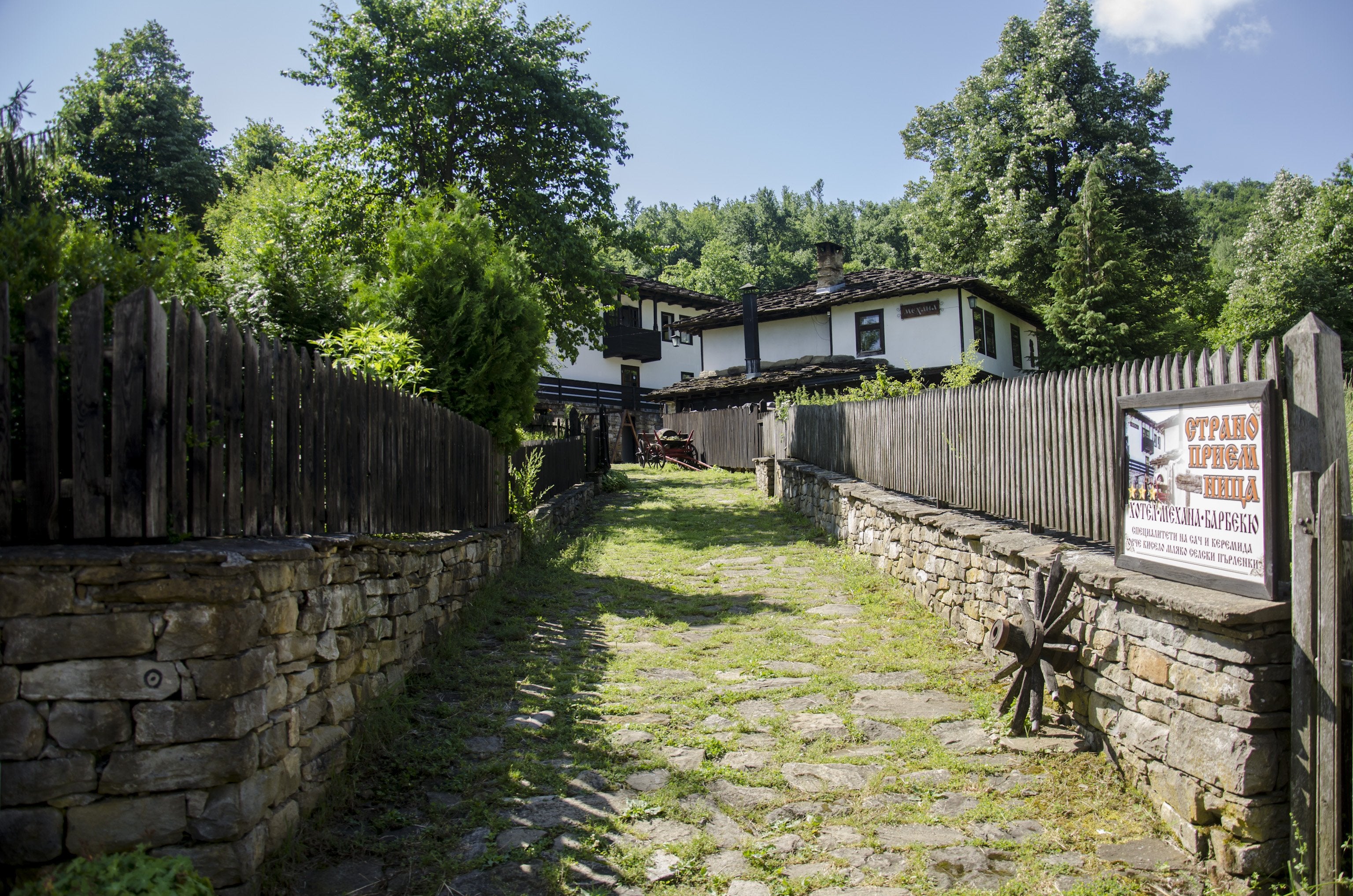 Tour in Medieval Bulgaria - horseXperiences™ GO EQUESTRIAN