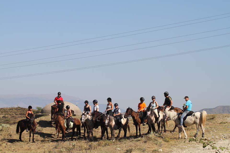 Following Zagoria Pathways - horseXperiences™ GO EQUESTRIAN