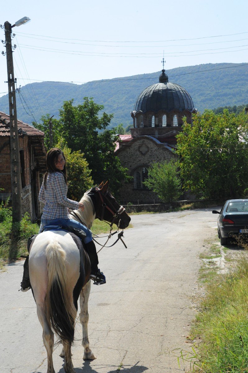 Tour in Medieval Bulgaria - horseXperiences™ GO EQUESTRIAN
