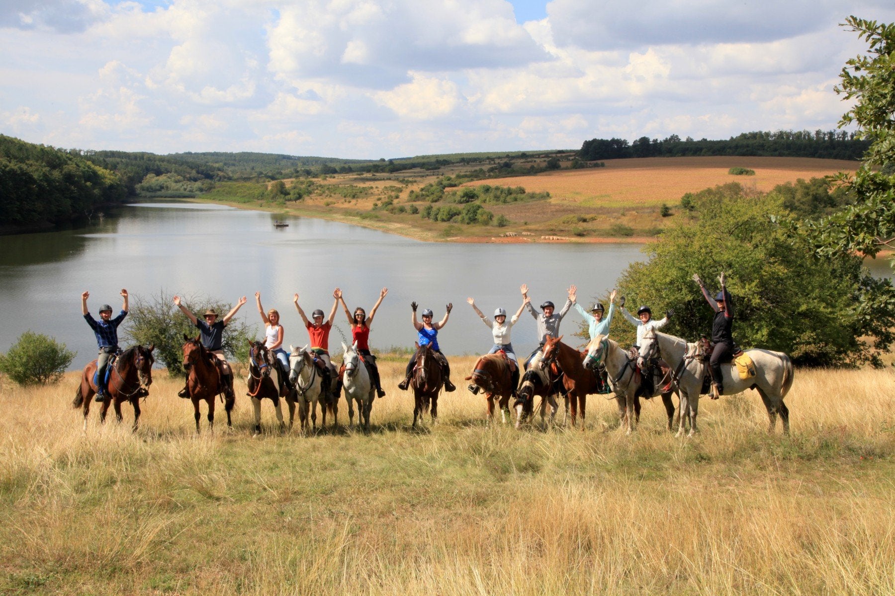 Magic Caves, Waterfalls & Castles - horseXperiences™ GO EQUESTRIAN