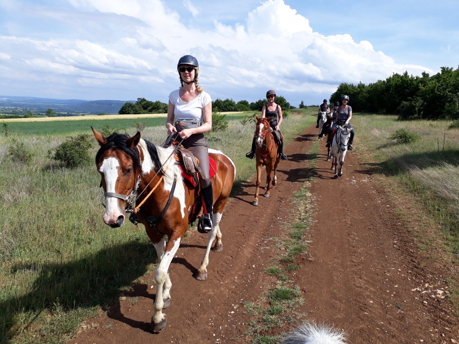 Magic Caves, Waterfalls & Castles - horseXperiences™ GO EQUESTRIAN