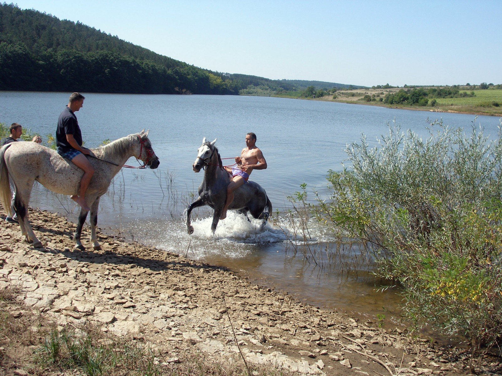 Magic Caves, Waterfalls & Castles - horseXperiences™ GO EQUESTRIAN