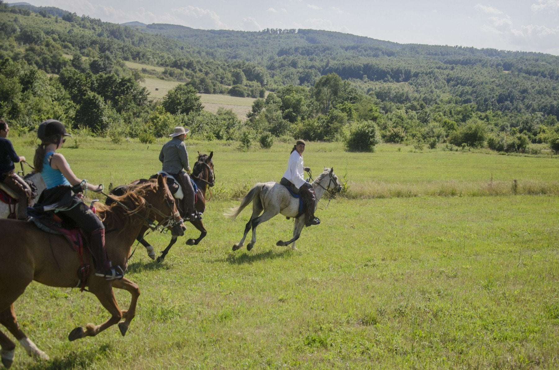 Tour in Medieval Bulgaria - horseXperiences™ GO EQUESTRIAN