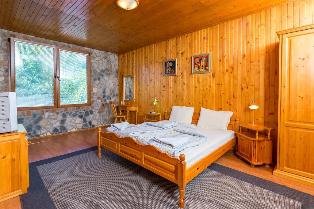 Tour in Medieval Bulgaria - horseXperiences™ GO EQUESTRIAN