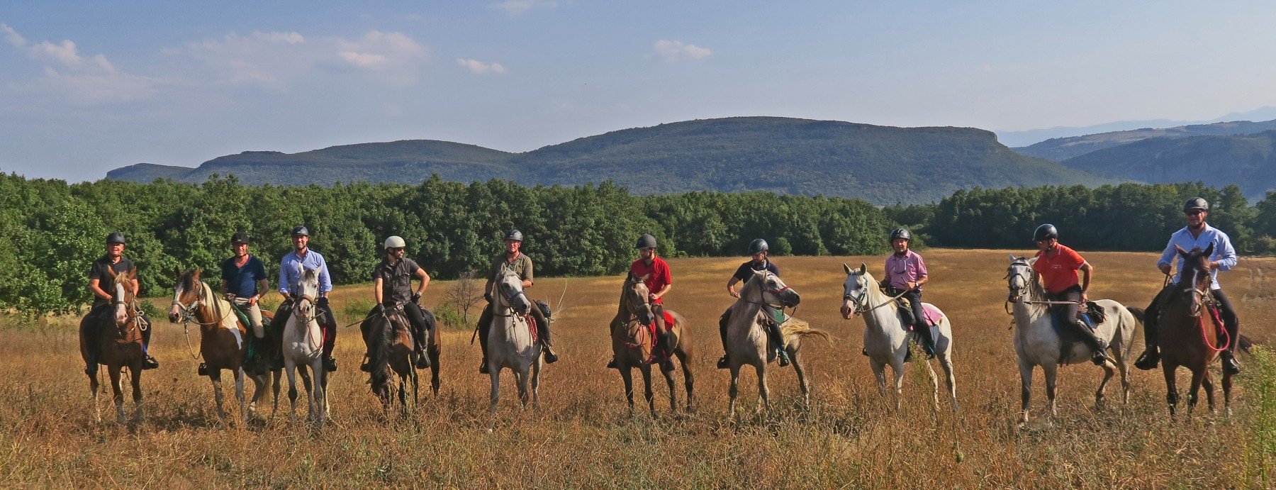 Magic Caves, Waterfalls & Castles - horseXperiences™ GO EQUESTRIAN