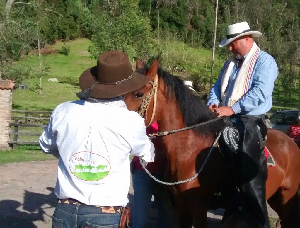 The Central Colombia Trail Ride - horseXperiences™ GO EQUESTRIAN