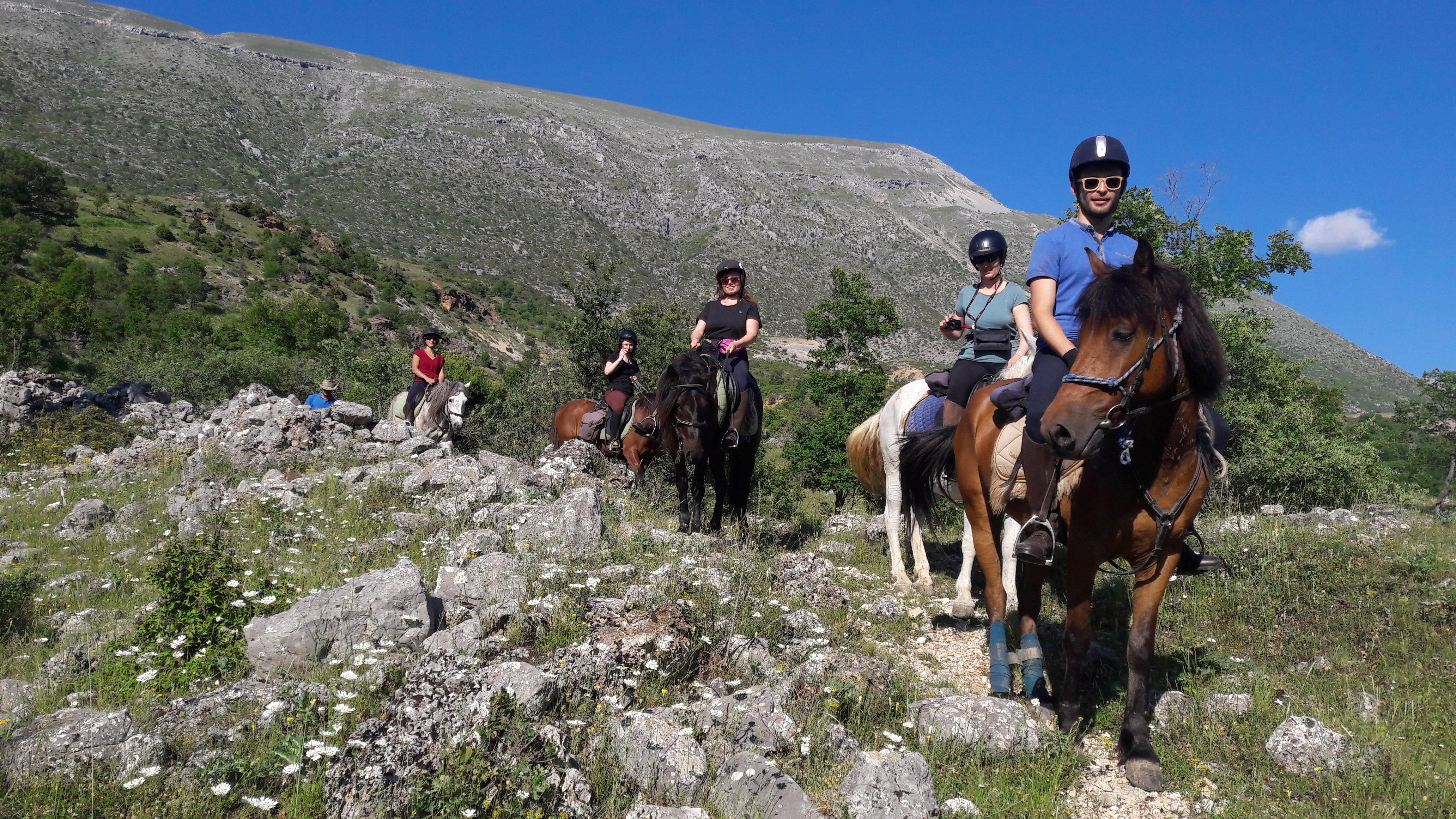 Following Zagoria Pathways - horseXperiences™ GO EQUESTRIAN