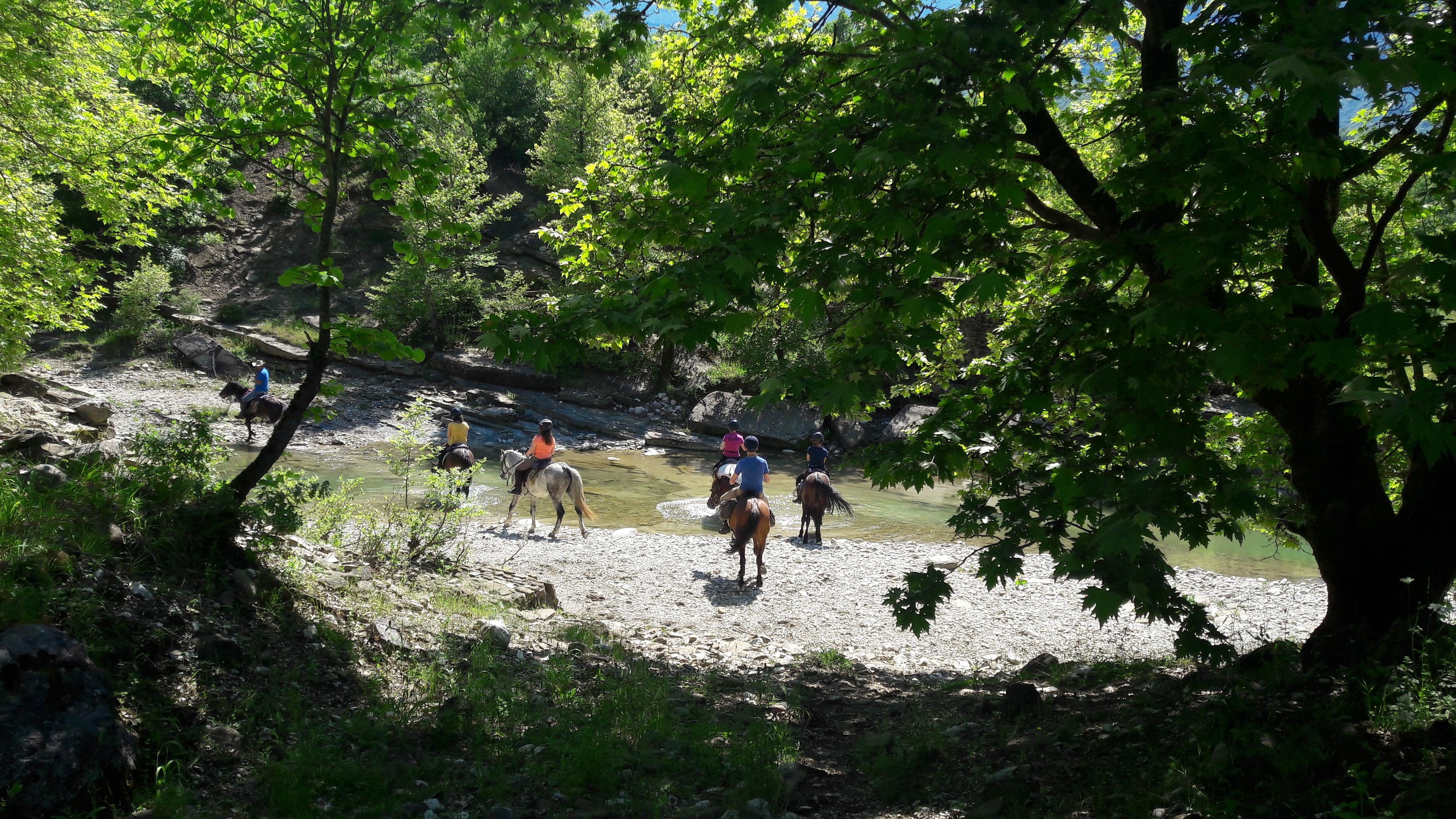 Following Zagoria Pathways - horseXperiences™ GO EQUESTRIAN