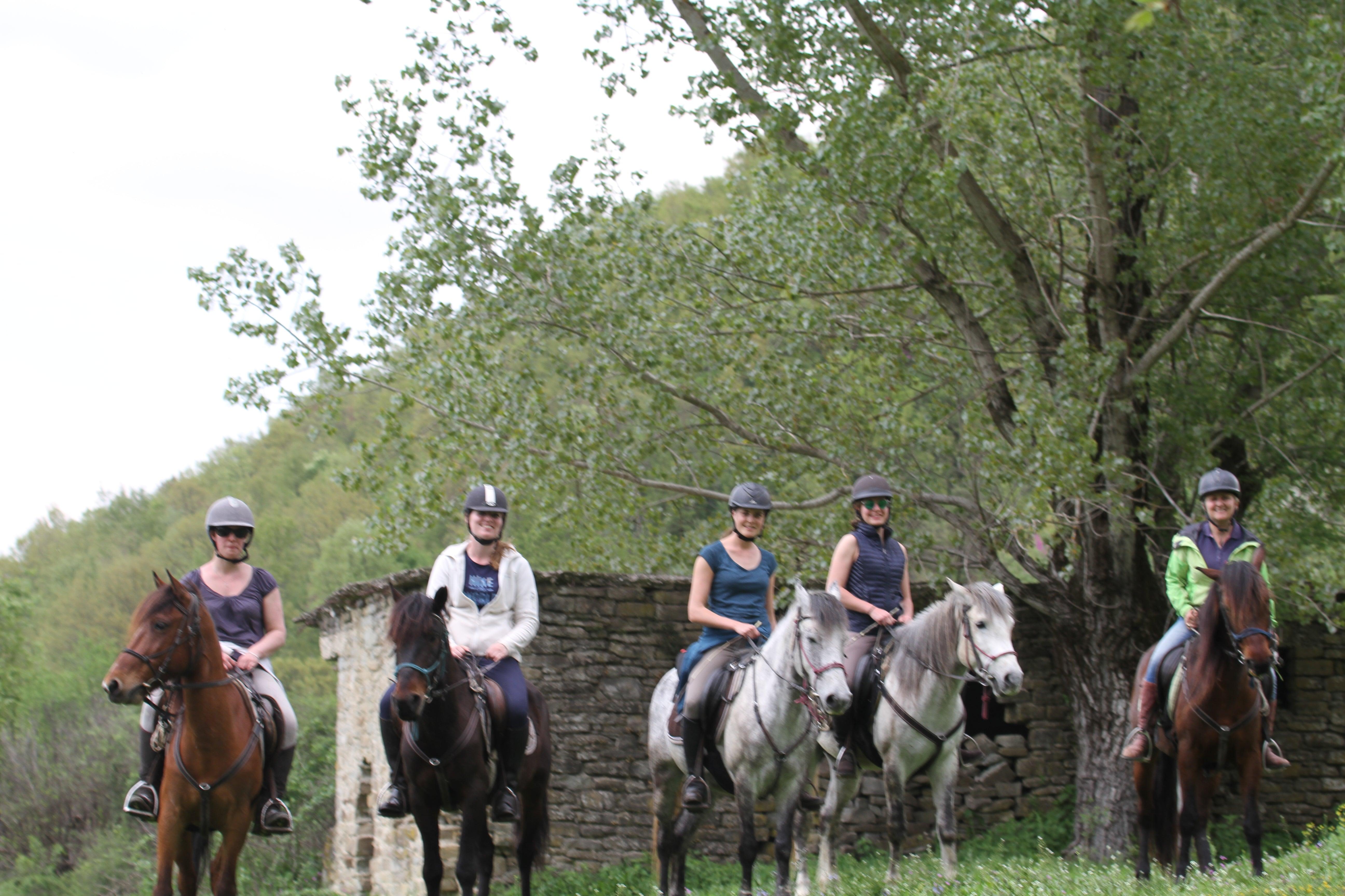 Following Zagoria Pathways - horseXperiences™ GO EQUESTRIAN
