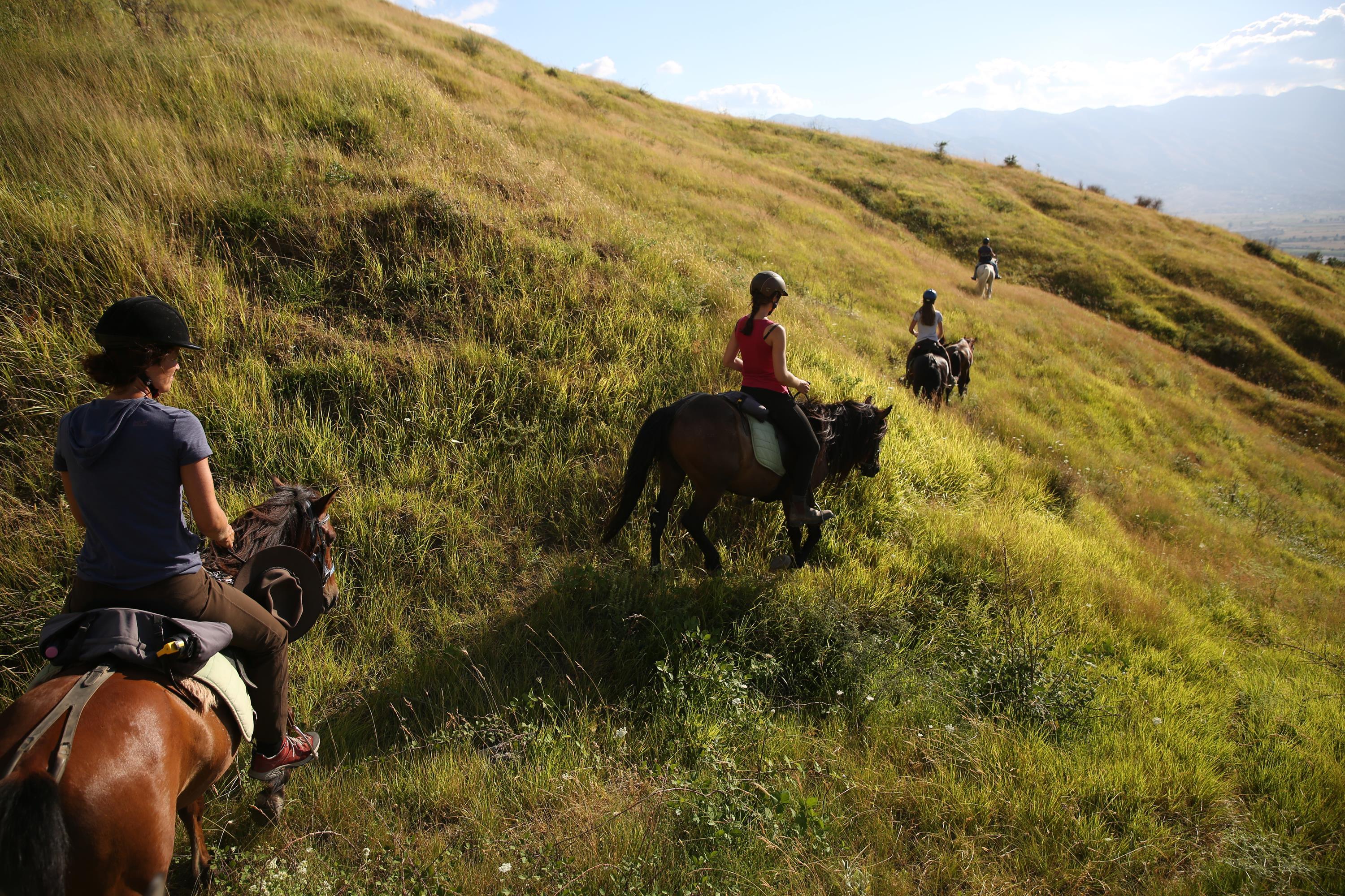 Following Zagoria Pathways - horseXperiences™ GO EQUESTRIAN