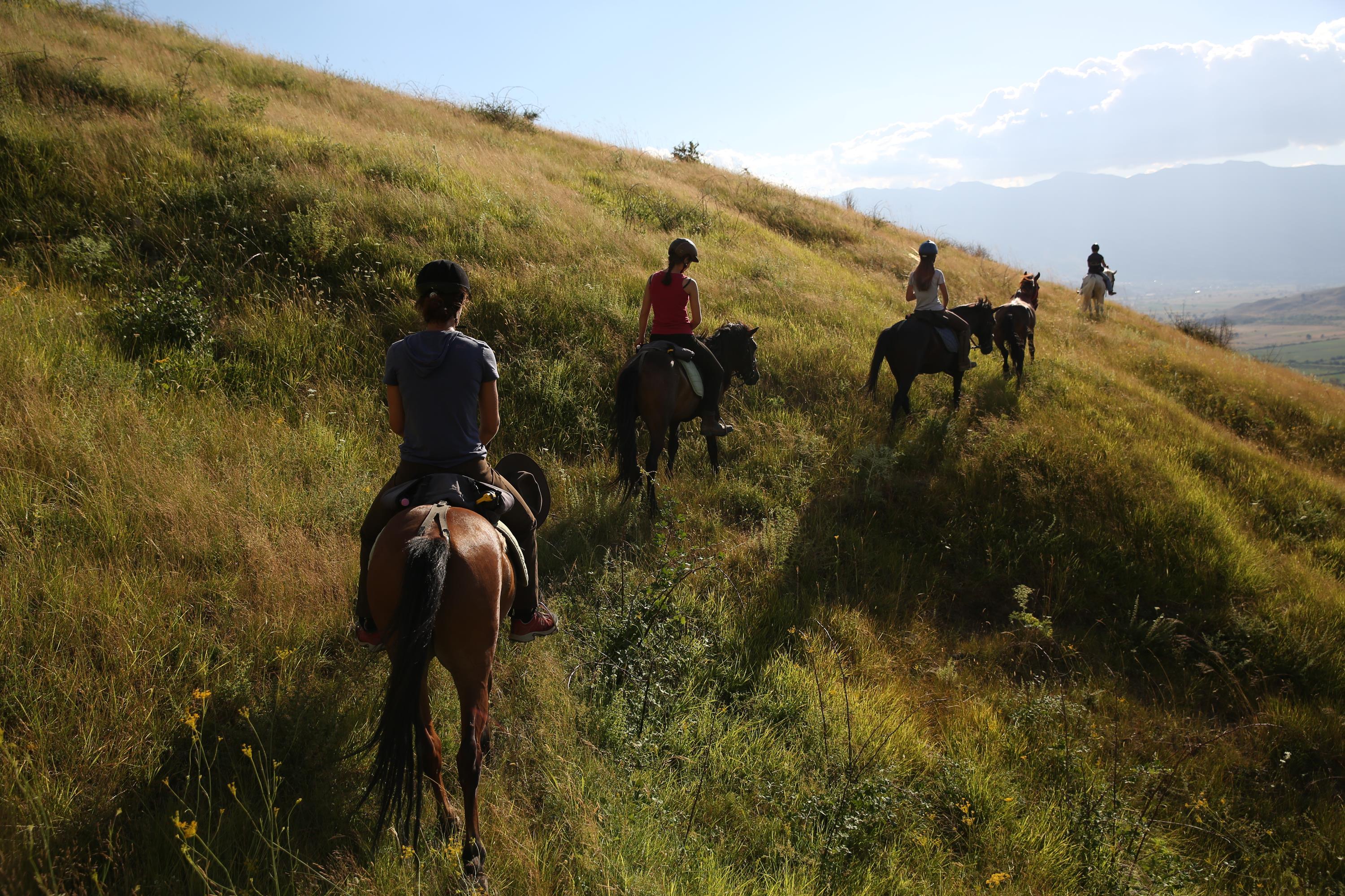 Following Zagoria Pathways - horseXperiences™ GO EQUESTRIAN