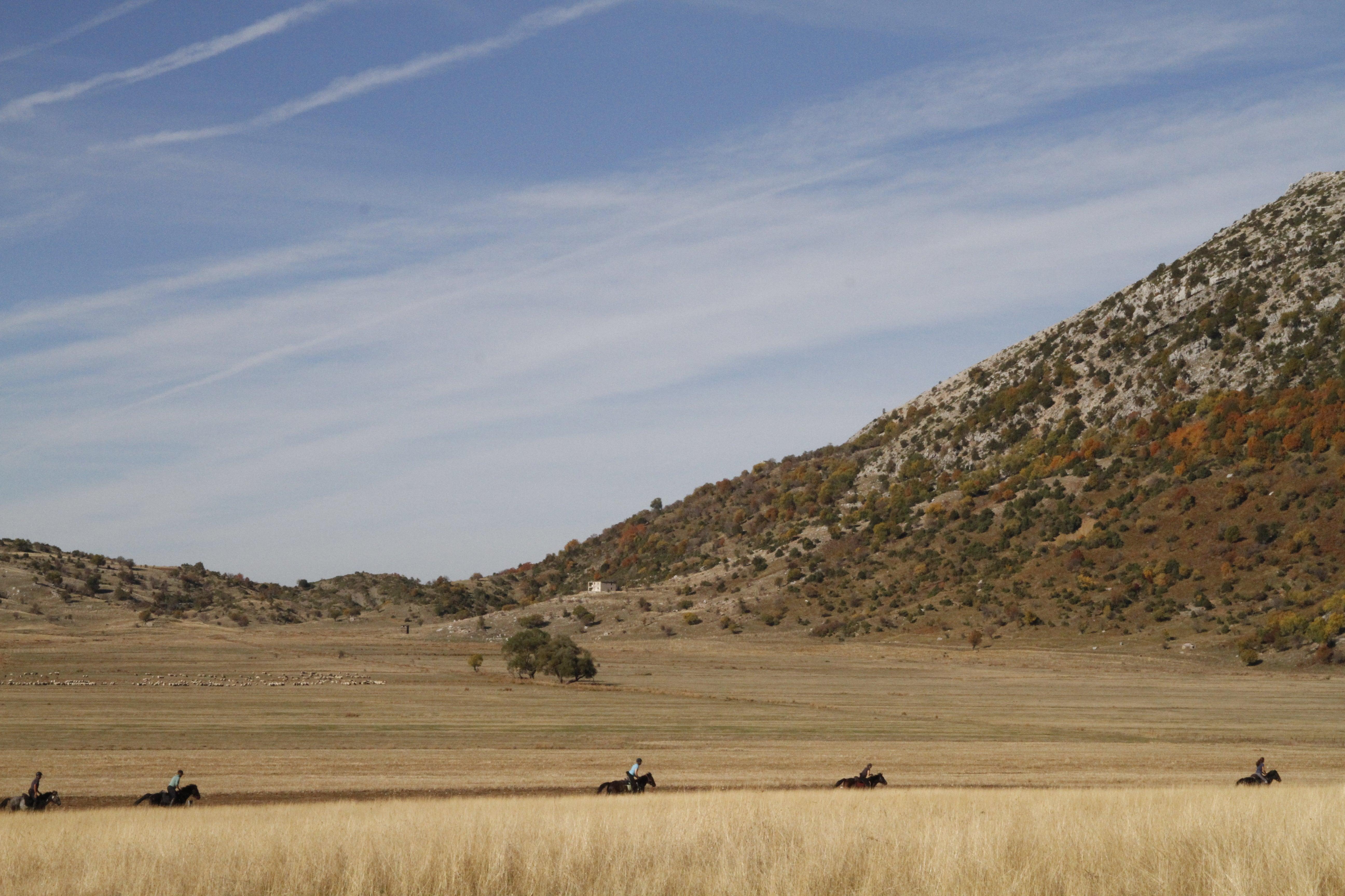 Following Zagoria Pathways - horseXperiences™ GO EQUESTRIAN