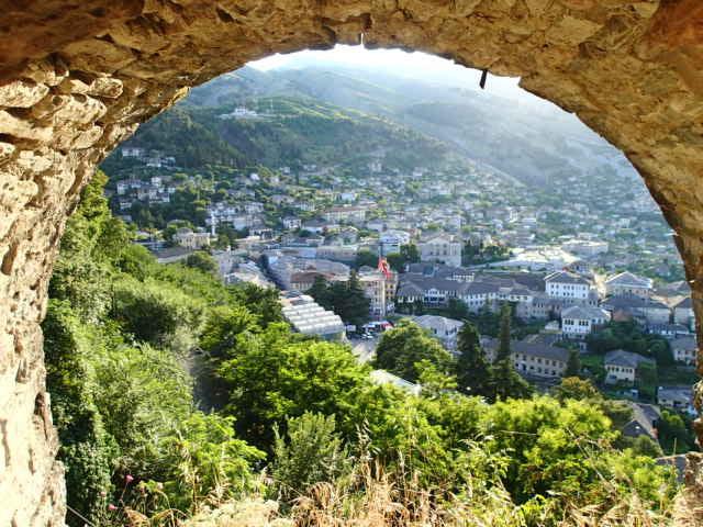 Following Zagoria Pathways - horseXperiences™ GO EQUESTRIAN