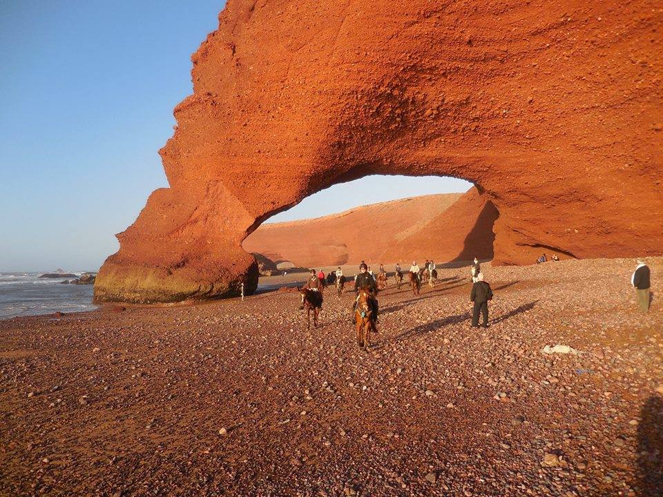 Sea, Mountain & Desert - horseXperiences™ GO EQUESTRIAN