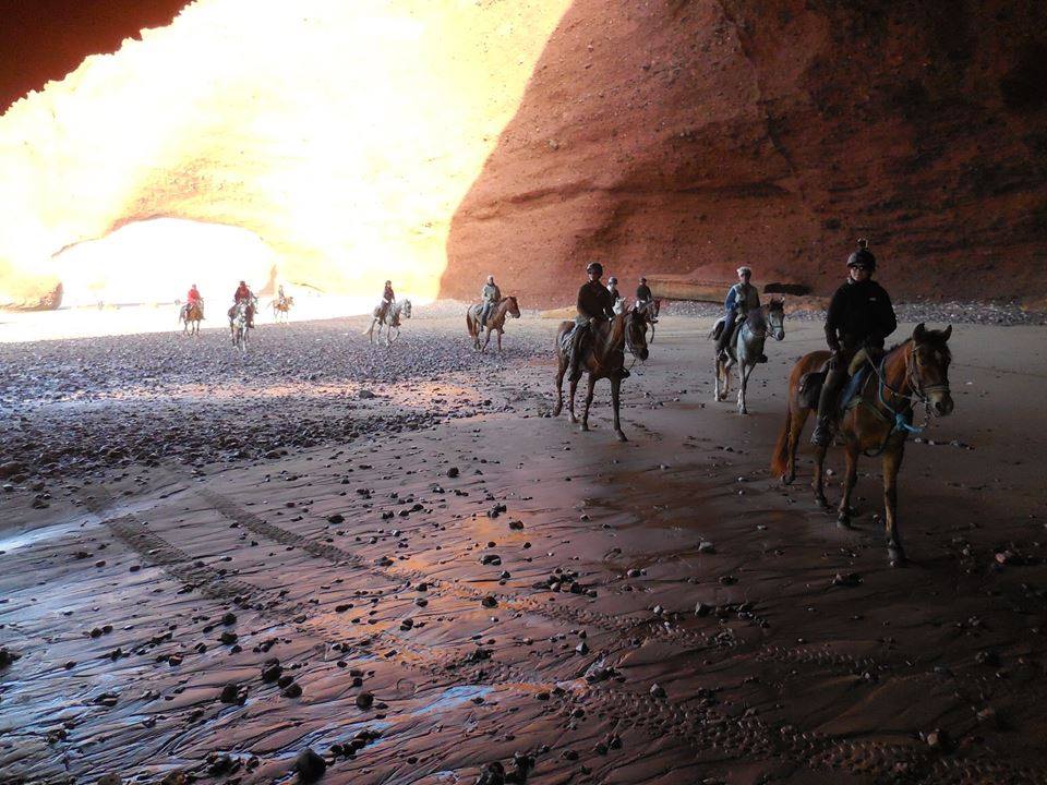Sea, Mountain & Desert - horseXperiences™ GO EQUESTRIAN