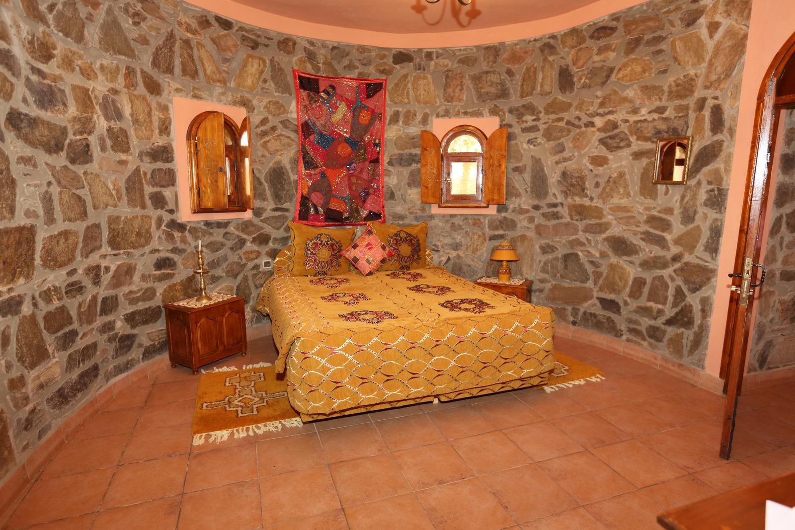 Sea, Mountain & Desert - horseXperiences™ GO EQUESTRIAN