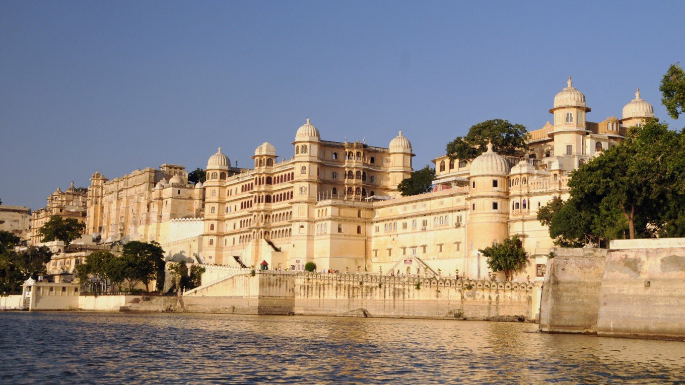 Regal Horse Riding with Taj Mahal - horseXperiences™ GO EQUESTRIAN