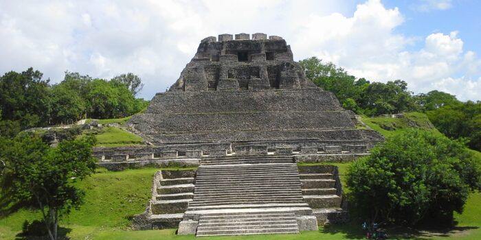 Xunantunich Riding Tour - horseXperiences™ GO EQUESTRIAN