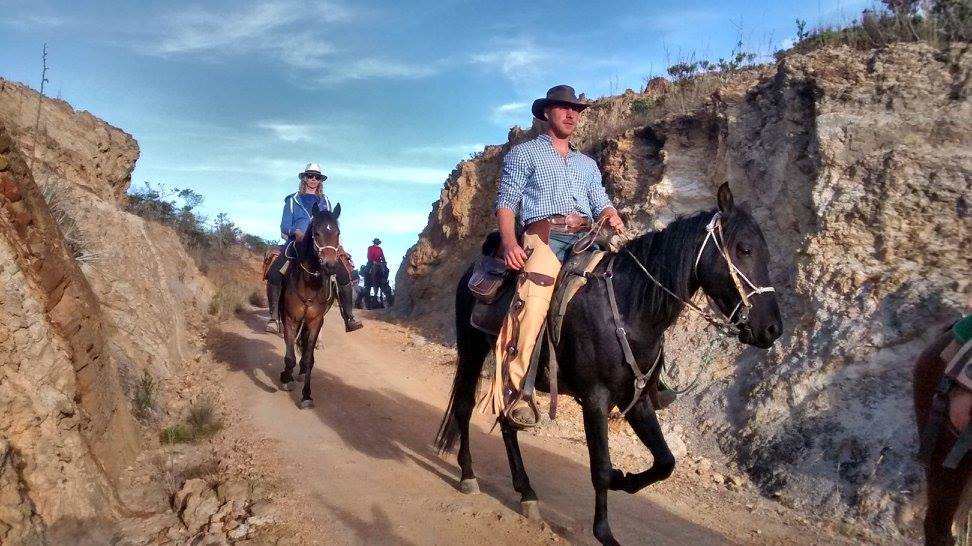 The Central Colombia Trail Ride - horseXperiences™ GO EQUESTRIAN