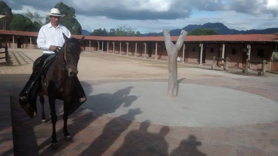 The Central Colombia Trail Ride - horseXperiences™ GO EQUESTRIAN