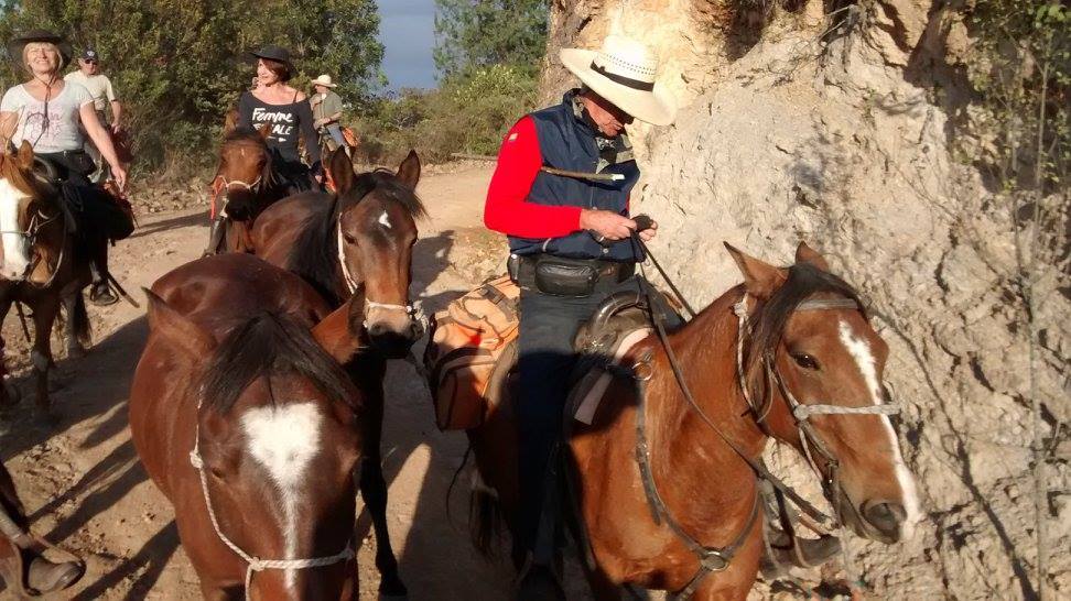 The Central Colombia Trail Ride - horseXperiences™ GO EQUESTRIAN