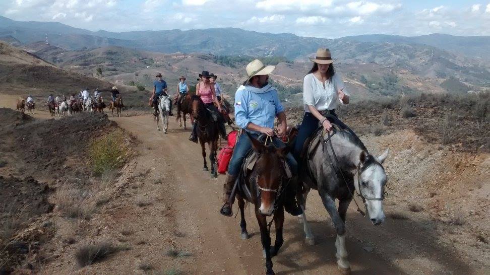 The Central Colombia Trail Ride - horseXperiences™ GO EQUESTRIAN