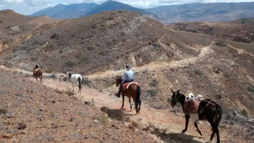 The Central Colombia Trail Ride - horseXperiences™ GO EQUESTRIAN