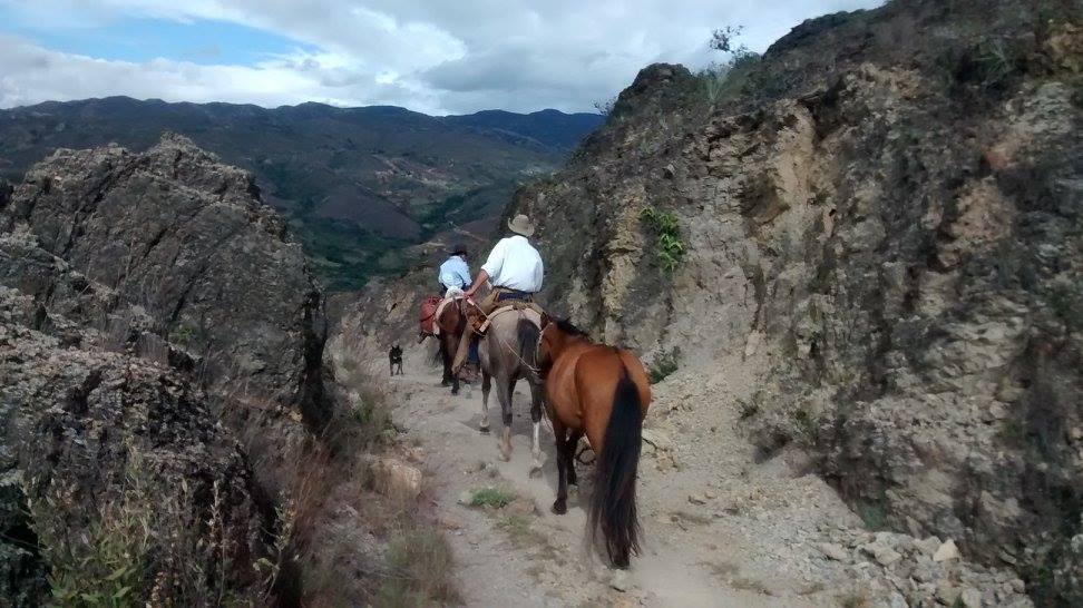 The Central Colombia Trail Ride - horseXperiences™ GO EQUESTRIAN