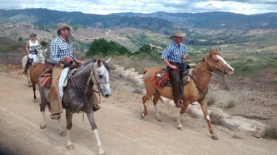 The Central Colombia Trail Ride - horseXperiences™ GO EQUESTRIAN