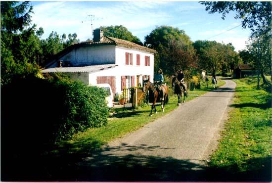 Authentic Armagnac - horseXperiences™ GO EQUESTRIAN