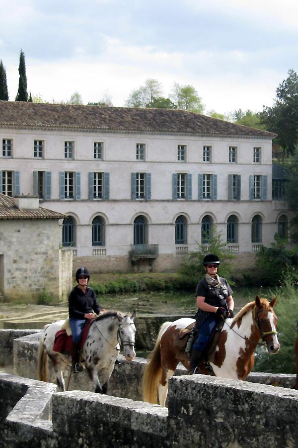 Authentic Armagnac - horseXperiences™ GO EQUESTRIAN