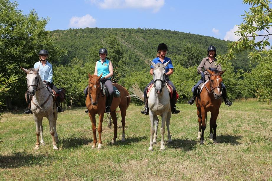 Umbrian Combo Adventure - horseXperiences™ GO EQUESTRIAN